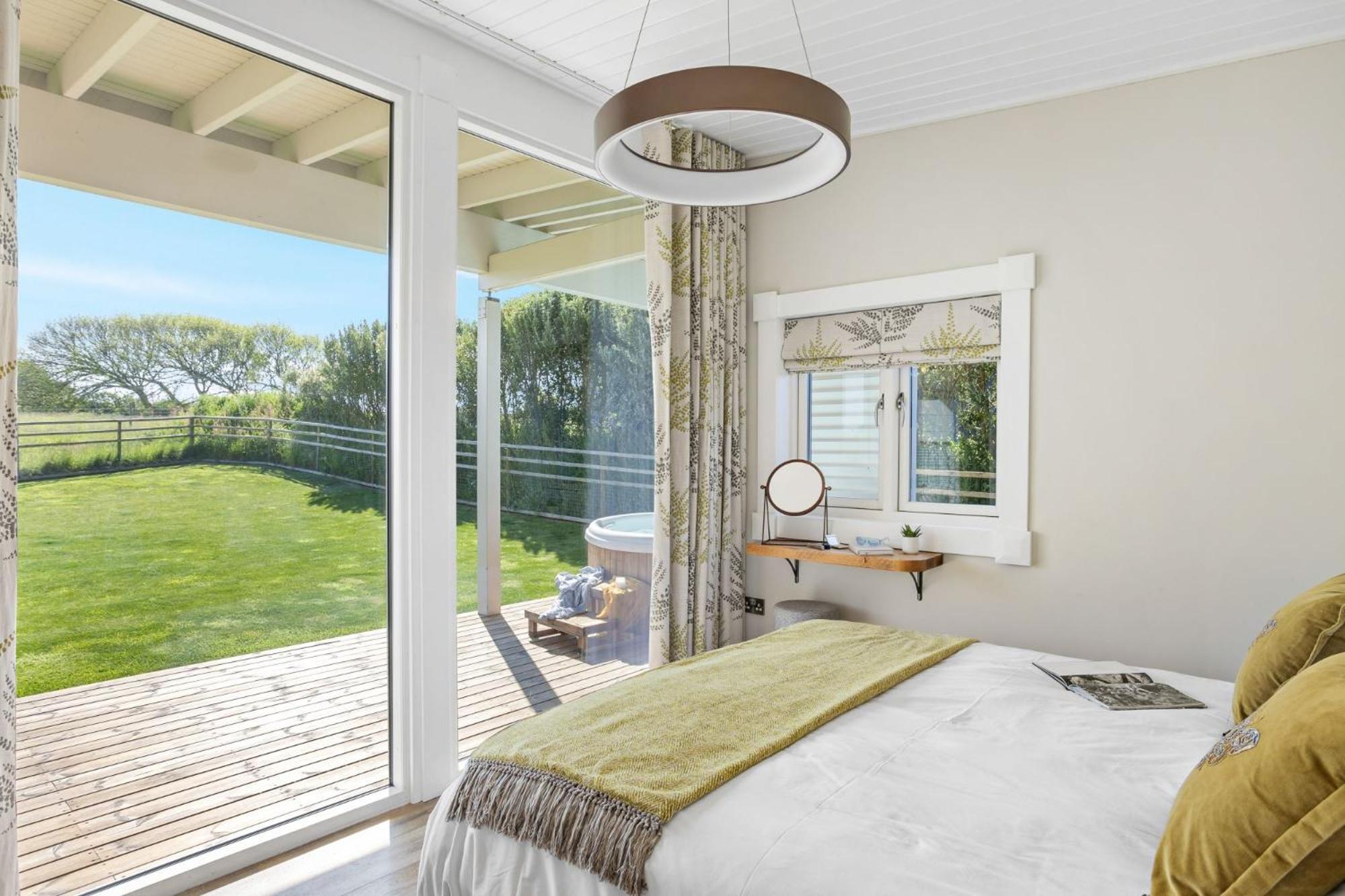 Thistledown Lodge, Nr Saunton Georgeham Экстерьер фото
